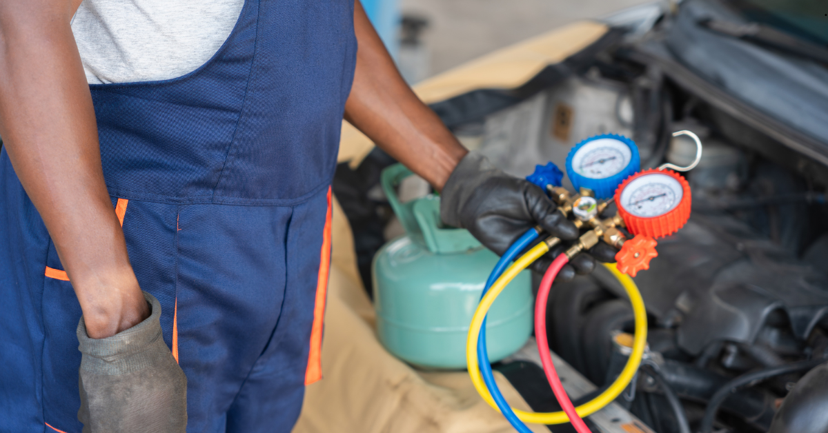 Gas refueling for refrigerator